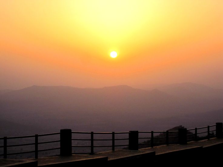 Trek To Governor Hill, Saputara Local Siteseen