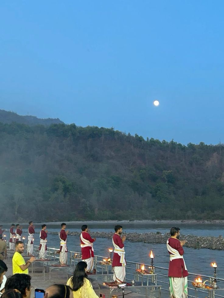 Early Morning Drive To Phata And Night Trek To Kedarnath