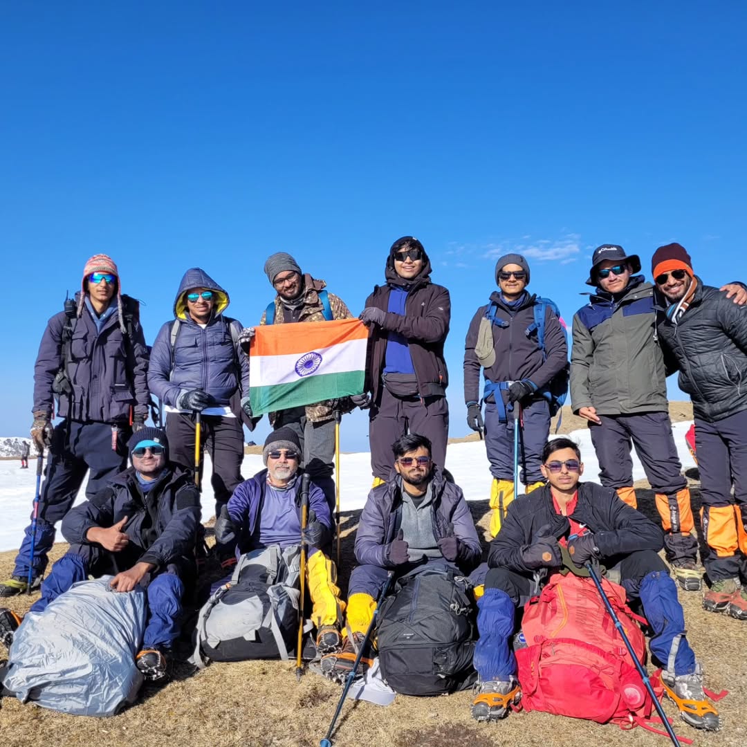 Trek from Mung Thach to Nagaru