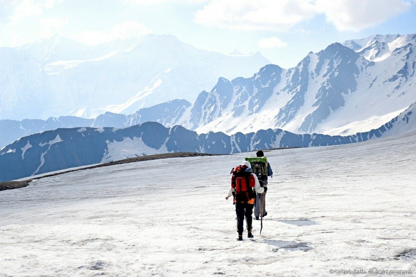 Sar Pass Trek - A Snowy Himalayan Trek image