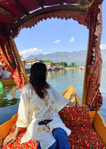 SRINAGAR 02 N + HOUSEBOAT 01 N + KARGIL 01 N + LEH 03 N + NUBRA 01 N + PANGONG 01N TOUR PACKAGE Event
