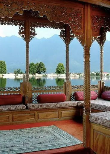 SRINAGAR 02 N + GULMARG 02 N + PAHALGAM 02 N + HOUSEBOAT 01 N  TOUR PACKAGE Event